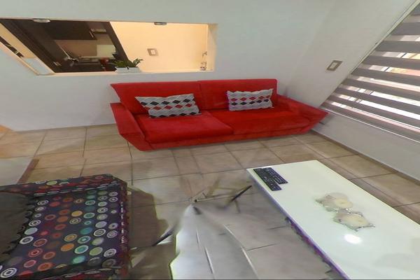 Foto de inmueble en Valentín Gómez Farias, Col. Consejo Agrarista Mexicano C.P. 09760, Iztapalapa