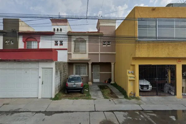 Foto de inmueble en Valladolid #243, Col. Soledad de Graciano Sanchez Centro C.P. 78430, Soledad de Graciano Sánchez