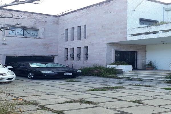 Foto de inmueble en vallarta poniente, Col. Vallarta Poniente C.P. 44110, Guadalajara
