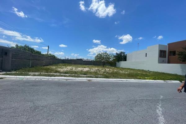 Foto de inmueble en  , Col. Valle Alto Ampliación Primera Sección C.P. 88710, Reynosa