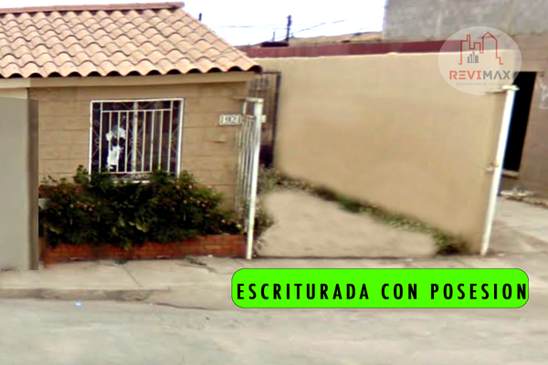Foto de inmueble en  , Col. Valle de Chapultepec C.P. 22785, Ensenada