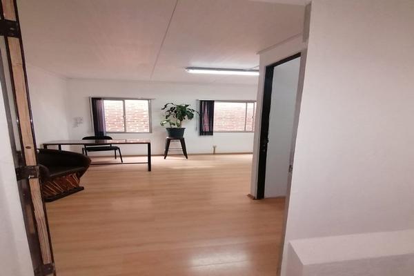 Foto de inmueble en Valle de los Pinos 1a Sección, Col. Valle de los Pinos 1ra Sección C.P. 54040, Tlalnepantla de Baz