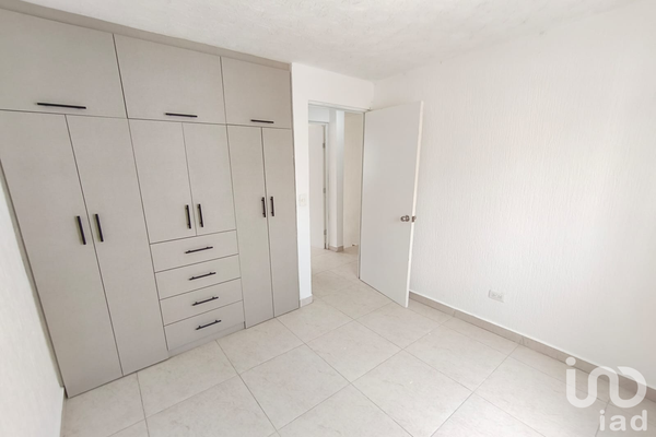 Foto de inmueble en Valle de Puebla #454, Col. Santiago C.P. 76120, Querétaro