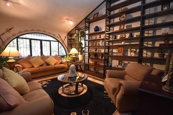 Foto de inmueble en Valle de San Angel, Col. Zona Valle San Ángel C.P. 66285, San Pedro Garza García