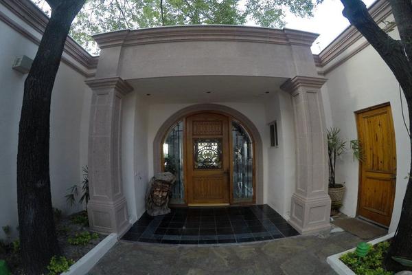 Foto de inmueble en Valle de San Angel, Col. Zona Valle San Ángel C.P. 66285, San Pedro Garza García