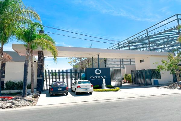 Foto de inmueble en Valle de Sta. Cruz 12, Valle de Santa Cruz, 45640, Jal. Guadalajara, Jal, Col. Rinconada las Auroras C.P. 45640, Tlajomulco de Zúñiga