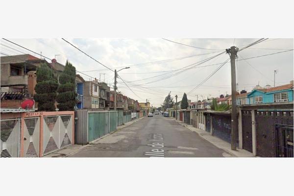 Foto de inmueble en VALLE DE YURIRIA #28, Col. Valle de Anáhuac Sección A C.P. 55210, Ecatepec de Morelos