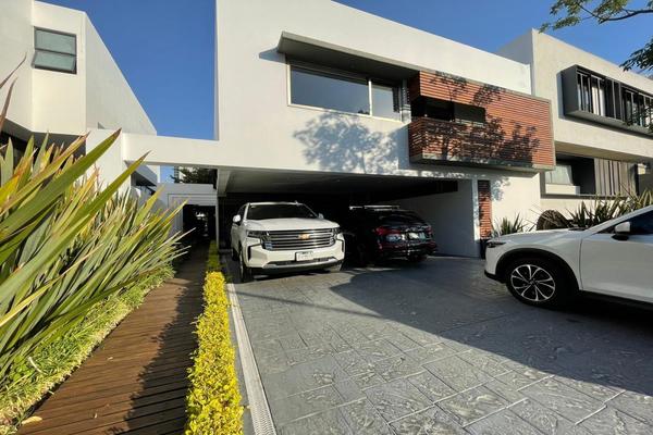 Foto de inmueble en Valle Real #427, Col. Valle Real C.P. 45019, Zapopan
