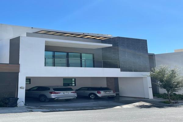 Foto de inmueble en  , Col. Valles de Cristal C.P. 64990, Monterrey
