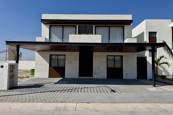 Foto de inmueble en Velasur, Col. Vista Real y Country Club C.P. 76905, Corregidora