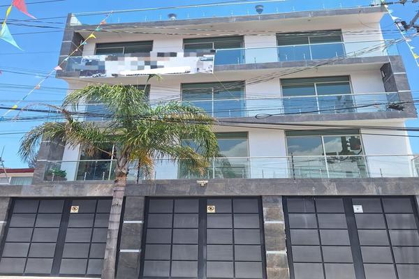 Foto de inmueble en VENTA DE DEPTOS. EN AV. UNIVERSIDAD TOLUCA, Col. Morelos 1a Sección C.P. 50120, Toluca