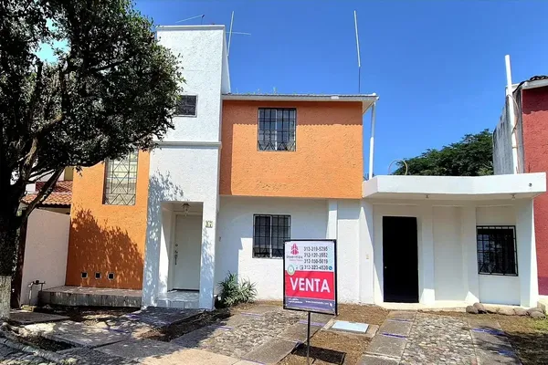 Foto de inmueble en Venustiano Carranza #00, Col. Colinas de Santa Bárbara C.P. 28017, Colima