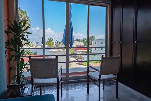 Foto de inmueble en Venustiano Carranza #113, Col. Centro C.P. 82000, Mazatlán