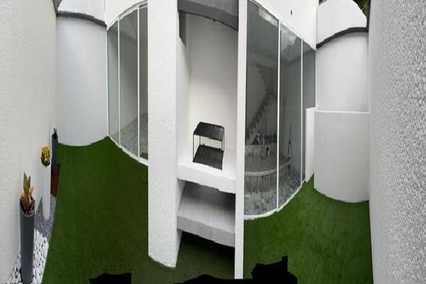 Foto de inmueble en , Col. Vergel de Coyoacán C.P. 14340, Tlalpan