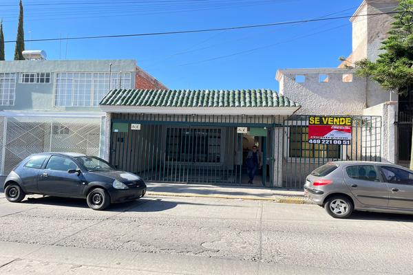 Foto de inmueble en  , Col. Versalles 2a Sección C.P. 20285, Aguascalientes