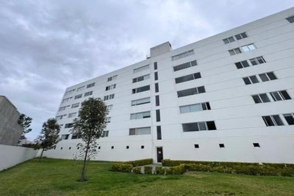 Foto de inmueble en vertical, Col. Residencial el Refugio C.P. 76146, Querétaro