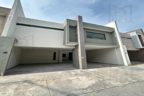 Foto de inmueble en Vesubio, Col. Cumbres Elite C.P. 64349, Monterrey