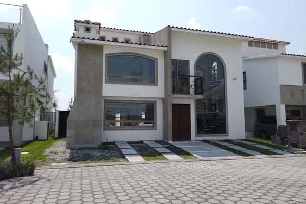 Foto de inmueble en Via Atares #23, Col. San Miguel Totocuitlapilco C.P. 52143, Metepec