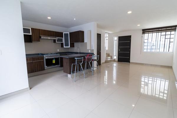 Foto de inmueble en VIA BELISSIMO #137-8, Col. Jardines la Magdalena C.P. 45200, Zapopan