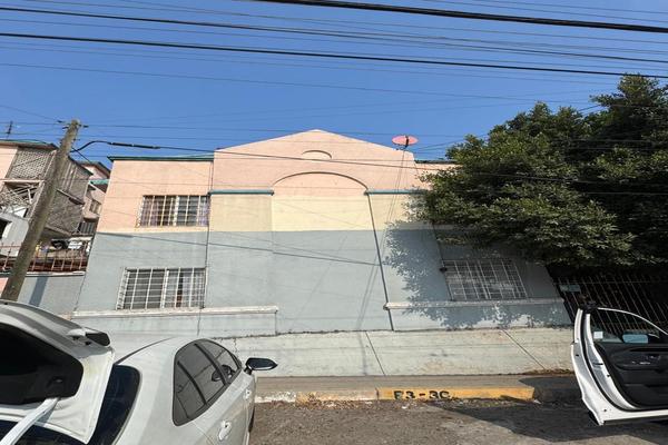 Foto de inmueble en Vía del adriatico, Col. Residencial Agua Caliente C.P. 22194, Tijuana