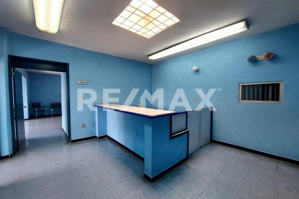 Foto de inmueble en Via Morelos, Col. Nuevo Laredo C.P. 55080, Ecatepec de Morelos