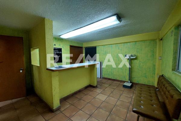 Foto de inmueble en Via Morelos, Col. Nuevo Laredo C.P. 55080, Ecatepec de Morelos