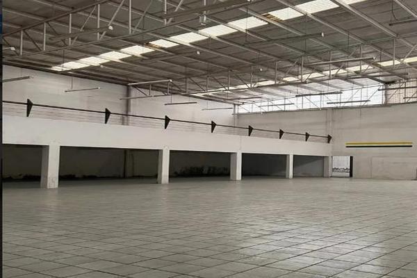 Foto de inmueble en Vía Morelos, Col. San José Jajalpa C.P. 55090, Ecatepec de Morelos