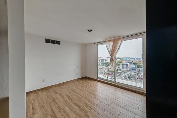 Foto de inmueble en Viaducto Rio de la Piedad, Col. Santa Anita C.P. 08300, Iztacalco