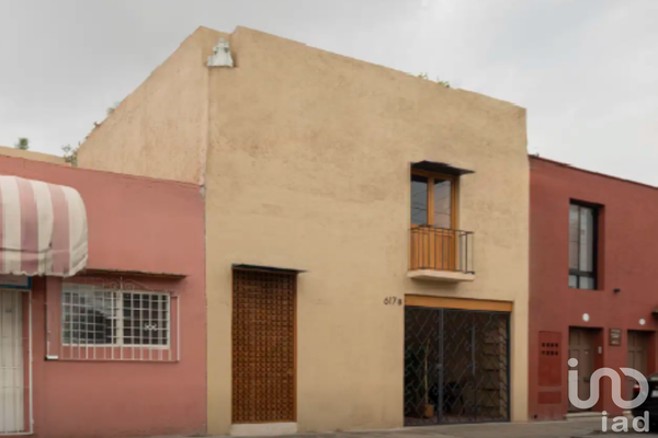 Foto de inmueble en Vicente Guerrero #672, Col. Oaxaca Centro C.P. 68000, Oaxaca de Juárez