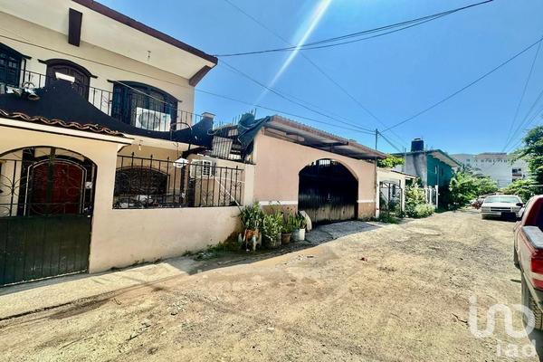 Foto de inmueble en vicente guerrero, Col. Las Jarretaderas C.P. 63735, Bahía de Banderas