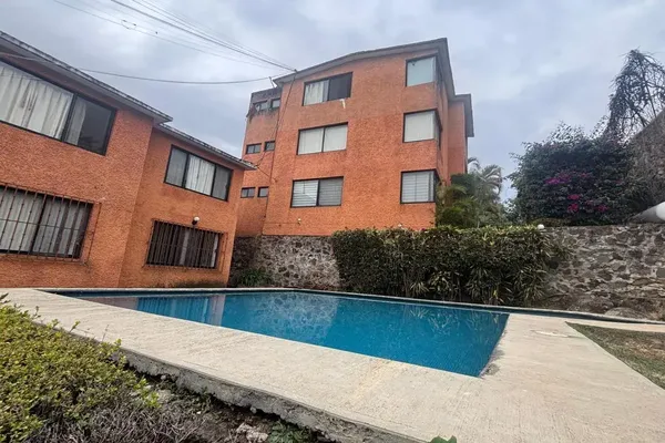 Foto de inmueble en Vicente Guerrero #., Col. Lomas de Cortes C.P. 62248, Cuernavaca