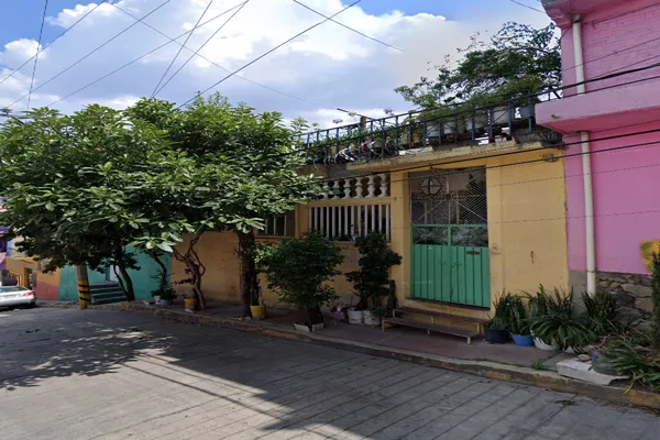 Foto de inmueble en VICENTE SUAREZ #8, Col. San Rafael Chamapa C.P. 53660, Naucalpan de Juárez