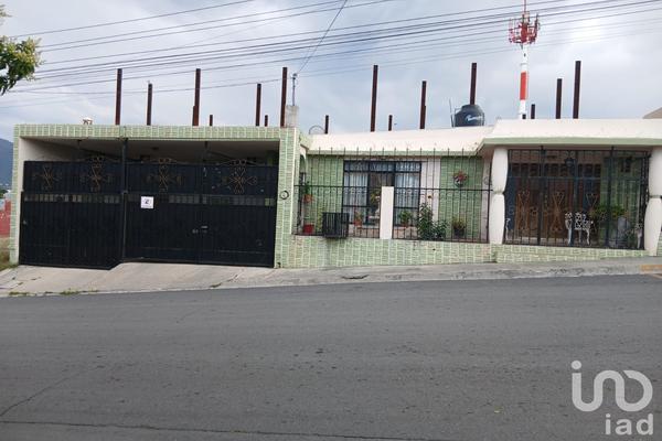 Foto de inmueble en Victor Berlanga #747, Col. Burócratas del Estado C.P. 25048, Saltillo
