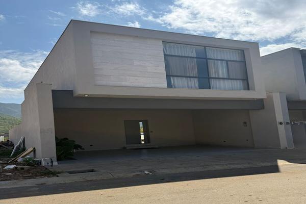 Foto de inmueble en vientos del vergel, Col. Viento Libre C.P. 67315, Santiago