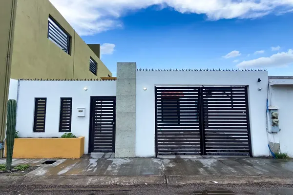 Foto de inmueble en Villa Natalia #112, Col. Villas del Encanto C.P. 23085, La Paz