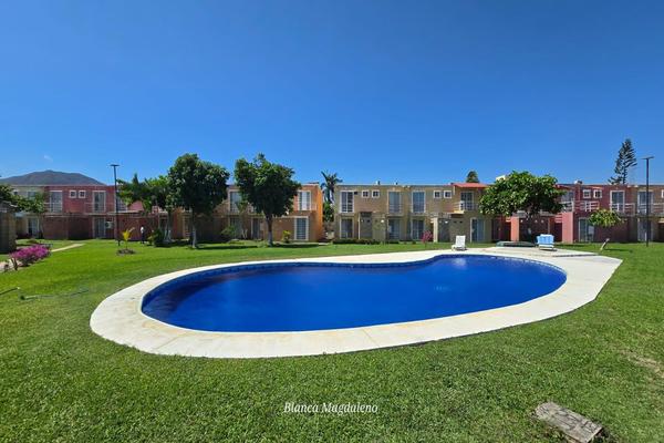 Foto de inmueble en  , Col. Villa Tulipanes C.P. 39770, Acapulco de Juárez