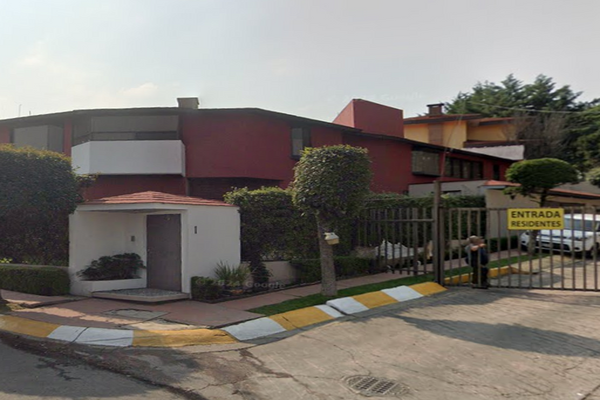 Foto de inmueble en Villa Versalles 1, Col. Valle de las Palmas C.P. 52787, Huixquilucan