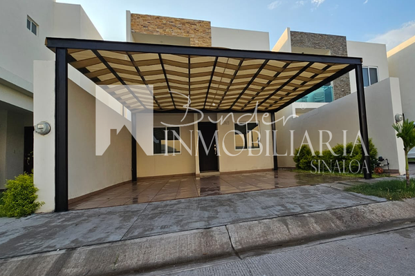 Foto de inmueble en Villas de Andalucia Seccion Granada, Col. Las Villas Residencial C.P. 81271, Ahome