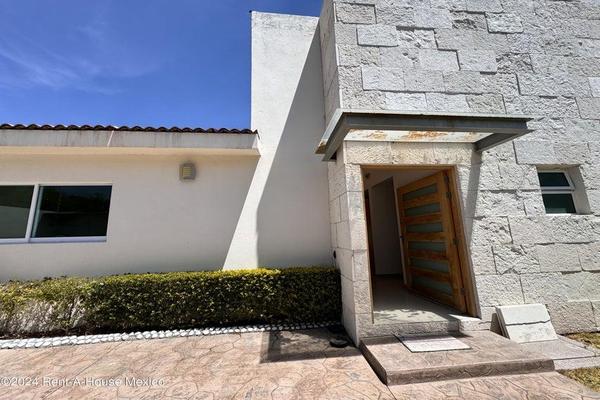 Foto de inmueble en  , Col. Villas del Mesón C.P. 76226, Querétaro