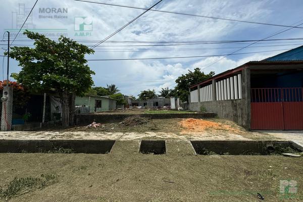 Foto de inmueble en  , Col. Villas del Sur C.P. 96566, Coatzacoalcos