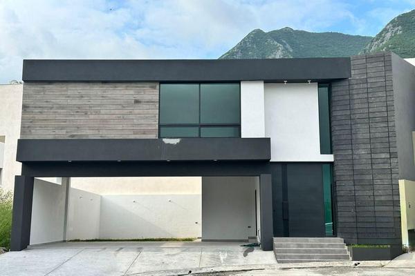 Foto de inmueble en Villas la Rioja, Col. Villas la Rioja C.P. 64984, Monterrey