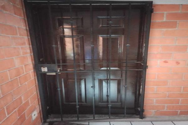 Foto de inmueble en VIOLETAS, Col. Ampliación San Pablo de las Salinas C.P. 54938, Tultitlán