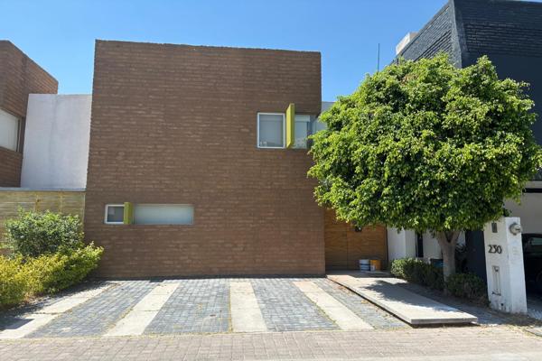 Foto de inmueble en Vista Hermosa #230 Fracc. El Refugio, Querétaro, Querétaro, Col. La Purísima C.P. 76146, Querétaro