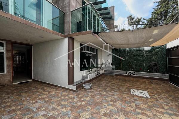 Foto de inmueble en VISTA HERMOSA, Col. Villa Quietud C.P. 04960, Coyoacán