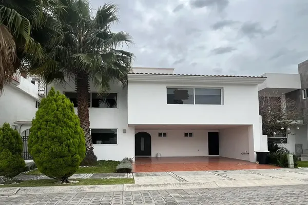 Foto de inmueble en  , Col. Vista Real C.P. 72830, San Andrés Cholula