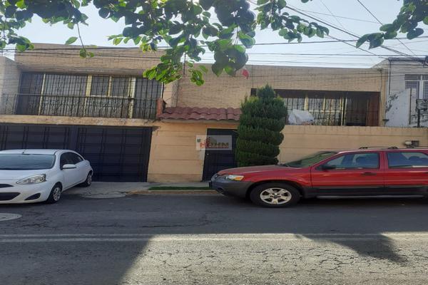 Foto de inmueble en Viveros de Teyocotitla, Col. Viveros de La Loma C.P. 54080, Tlalnepantla de Baz