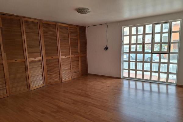 Foto de inmueble en Vizcainas, Col. Lomas Verdes 5a Sección (La Concordia) C.P. 53126, Naucalpan de Juárez