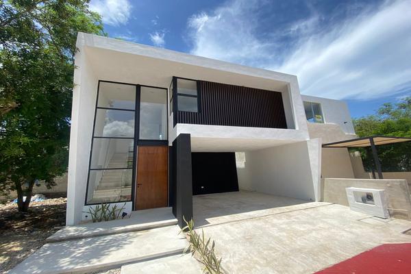 Foto de inmueble en Xcanatun #WHI310486, Col. Xcanatún C.P. 97302, Mérida