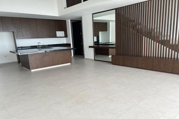 Foto de inmueble en XCANATUN, Col. Xcanatún C.P. 97302, Mérida