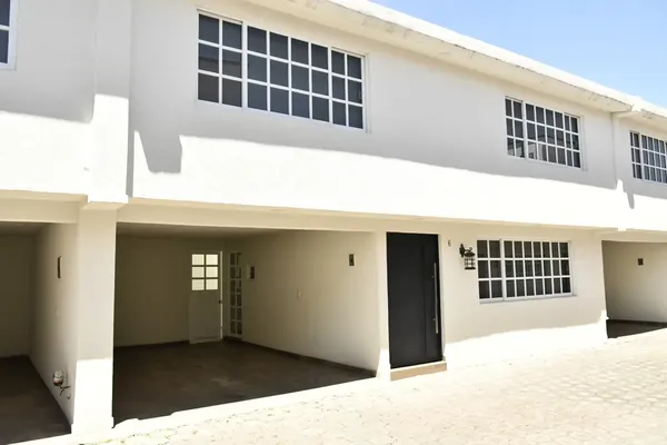 Foto de inmueble en Xitli #104, Col. Xinantécatl C.P. 52169, Metepec